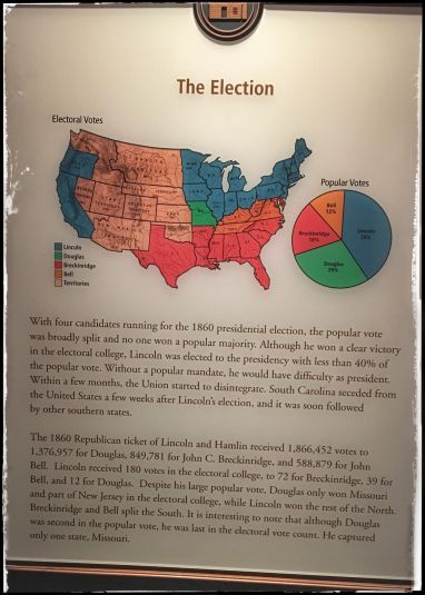 Abraham Lincoln Presidential Museum ~ Springfield, IL, family road trip adventure guide & tips #travel