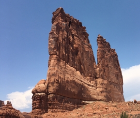 Road tripping with the kids to Arches National Park. Utah. Travel. Outdoors. Tourism. Nature.